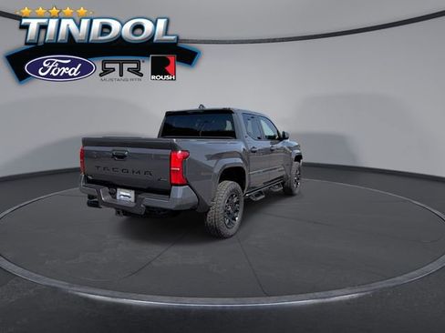 Used 2025 Toyota Tacoma SR5 AWD/4WD image 8