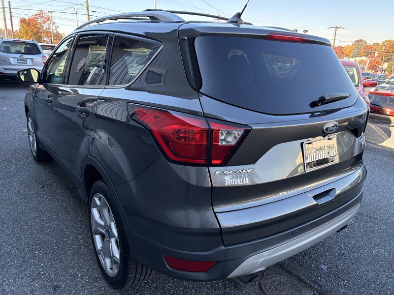 Used 2019 Ford Escape Titanium AWD/4WD image 4
