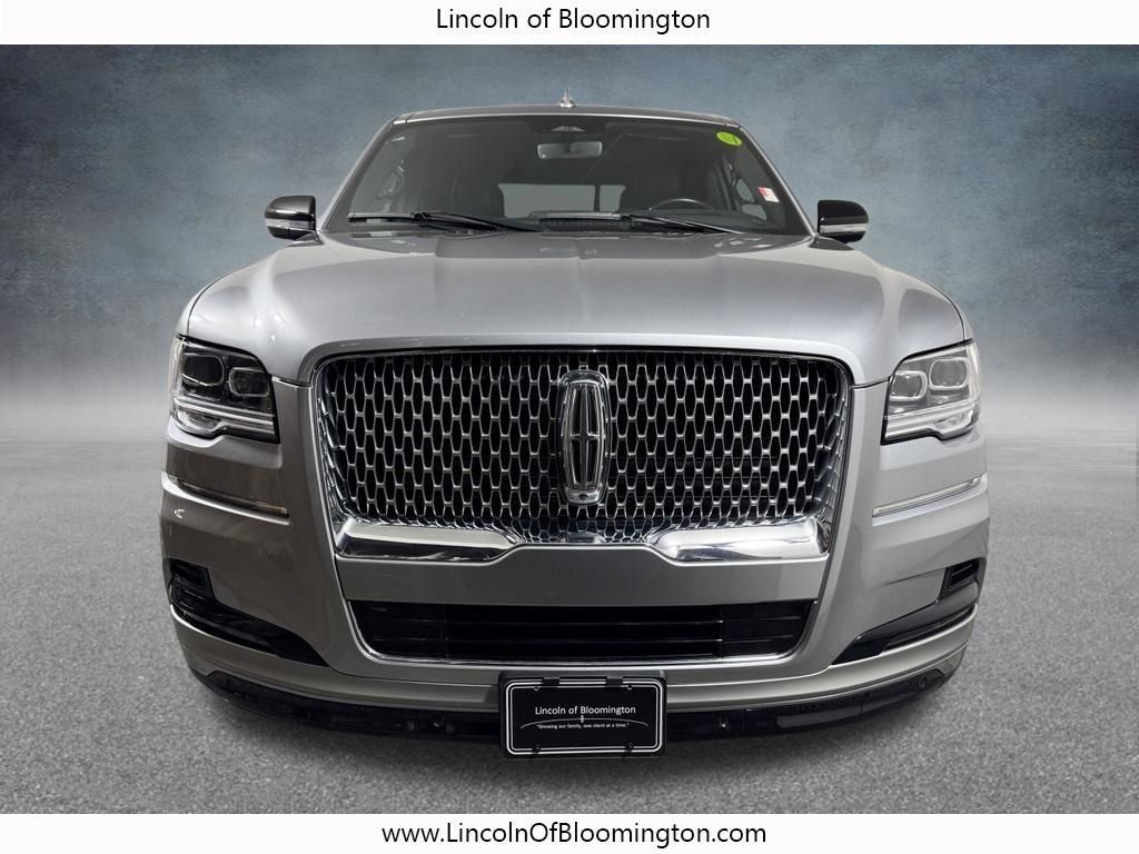 Certified 2023 Lincoln Navigator Reserve AWD/4WD image 10