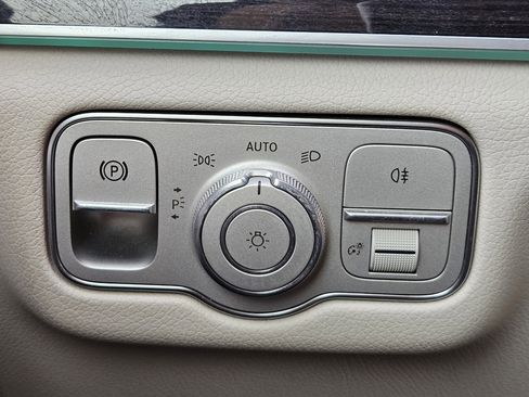 Used 2022 Mercedes-Benz GLE 350 image 23