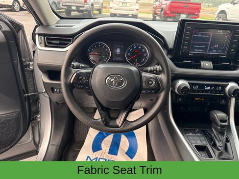 Used 2021 Toyota RAV4 XLE AWD/4WD image 16