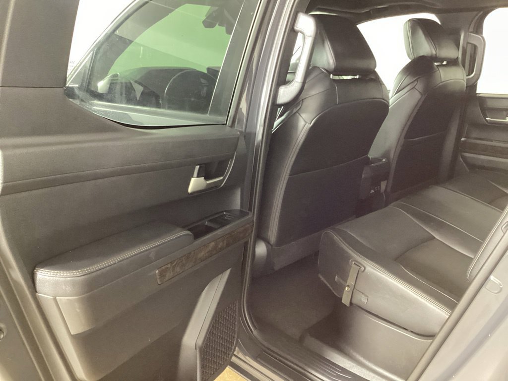 Used 2024 Toyota Tacoma Limited w/ Limited Package (LT) AWD/4WD image 23