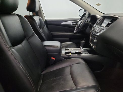 Used 2019 Nissan Pathfinder SL image 21