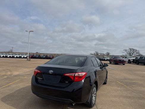 Used 2017 Toyota Corolla LE image 23