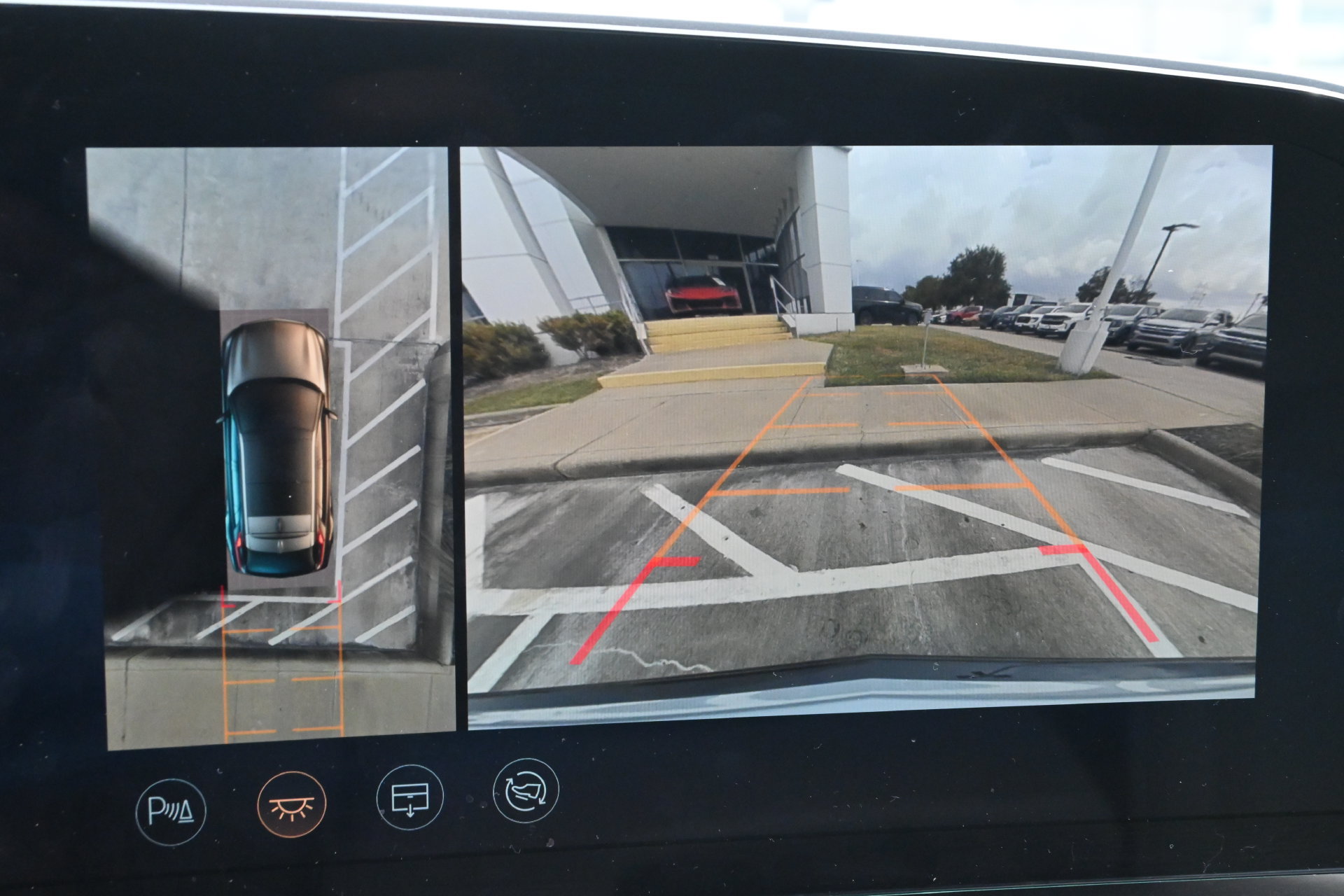 Certified 2024 Cadillac Lyriq Sport RWD image 13
