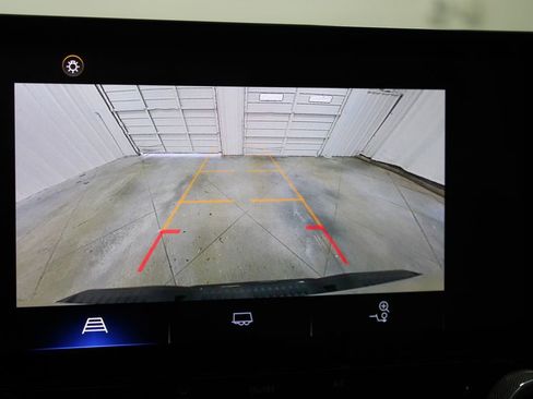 Used 2024 Chevrolet Colorado W/T image 31