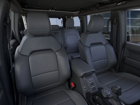 New 2026 Ford Bronco Badlands w/ Sasquatch Package AWD/4WD image 10