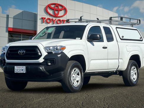 Used 2022 Toyota Tacoma SR RWD image 7