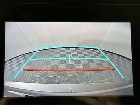 Used 2021 Toyota Camry LE image 17