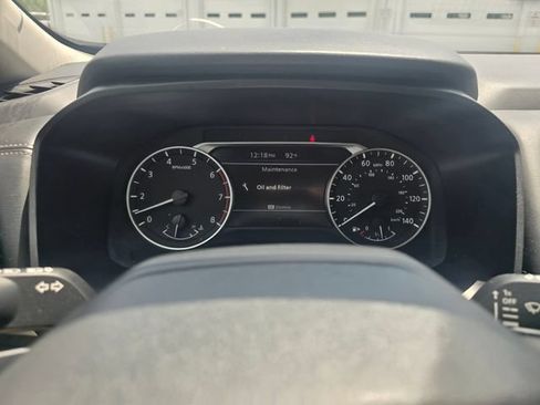 Used 2025 Nissan Rogue SV FWD image 16
