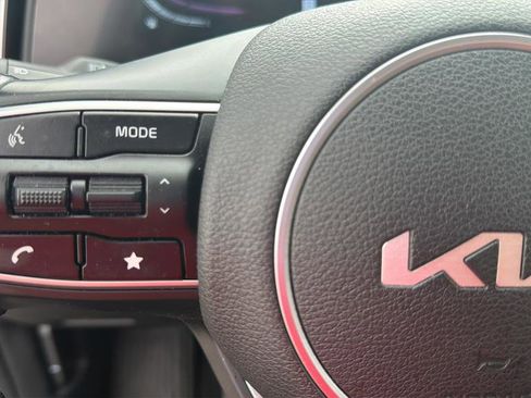 Used 2024 Kia Sportage EX image 28