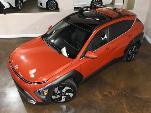 Used 2024 Hyundai Kona Limited image 74