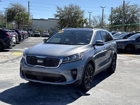 Used 2020 Kia Sorento EX image 12