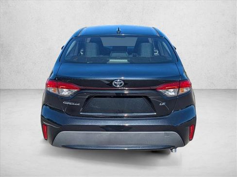 Used 2020 Toyota Corolla LE image 6