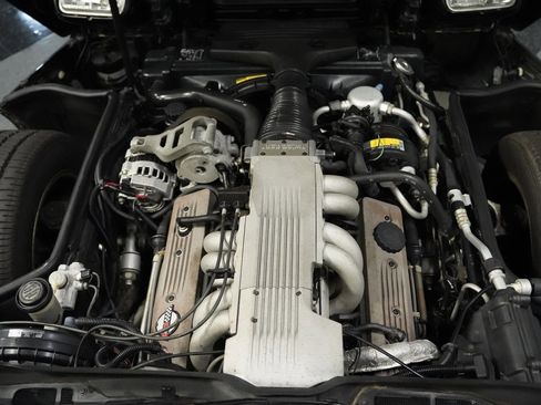 Used 1986 Chevrolet Corvette Convertible image 3