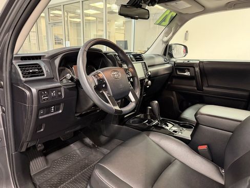 Used 2021 Toyota 4Runner Venture w/ Moonroof Package image 13
