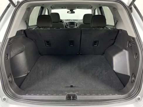 Used 2024 GMC Terrain SLE FWD image 28