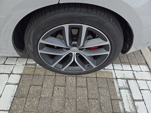 Certified 2025 Land Rover Range Rover Sport Autobiography image 9