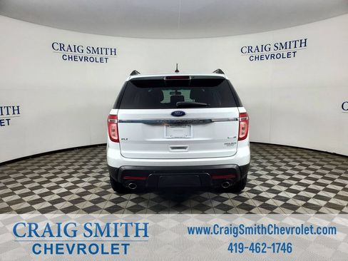 Used 2015 Ford Explorer XLT w/ Equipment Group 202B AWD/4WD image 12