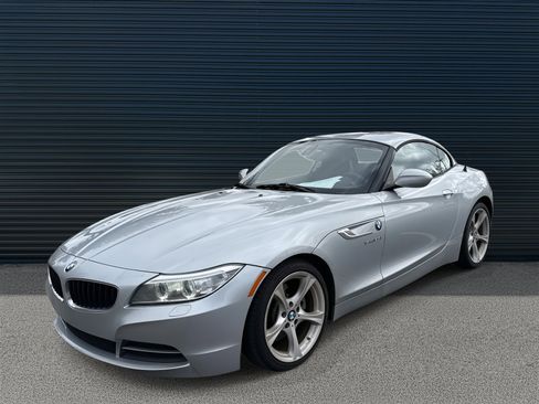 Used 2014 BMW Z4 sDrive28i image 1