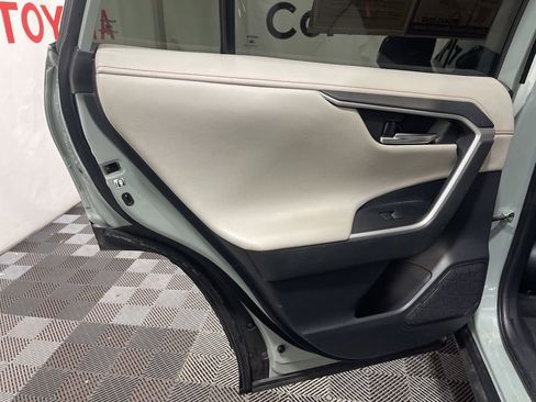 Used 2019 Toyota RAV4 Adventure w/ Cold Weather Package image 15
