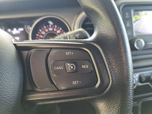 Used 2021 Jeep Wrangler Sport AWD/4WD image 16