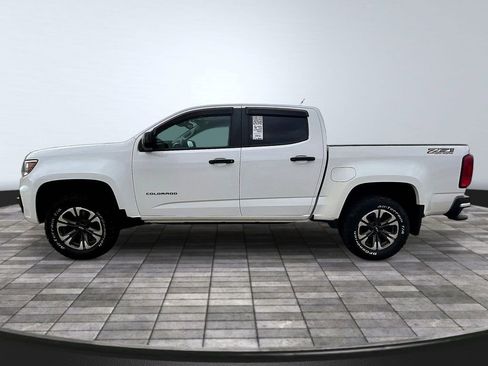 Used 2022 Chevrolet Colorado Z71 w/ Safety Package AWD/4WD image 4