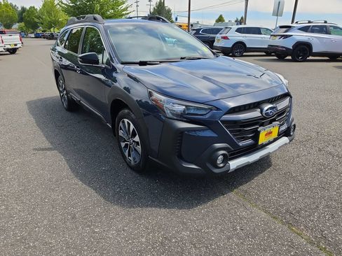 Used 2023 Subaru Outback Limited AWD/4WD image 8