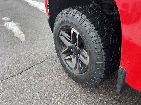 Used 2020 Chevrolet Silverado 1500 LT Trail Boss image 31