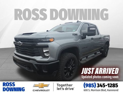 Used 2025 Chevrolet Silverado 2500 Custom w/ Custom Value Package image 1