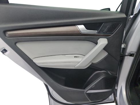 Used 2022 Audi Q5 2.0T Premium Plus w/ Premium Plus Package image 23