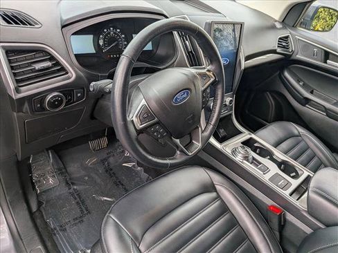 Used 2023 Ford Edge SEL image 10