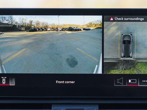 Certified 2025 Audi SQ5 Premium Plus image 15