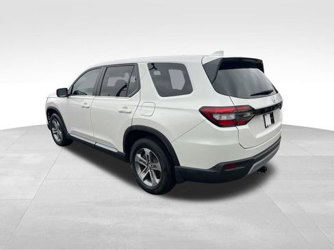 Used 2024 Honda Pilot EX-L image 5