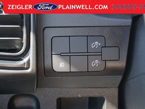 Used 2025 RAM ProMaster 2500 w/ U-Haul Equipment Group FWD image 25
