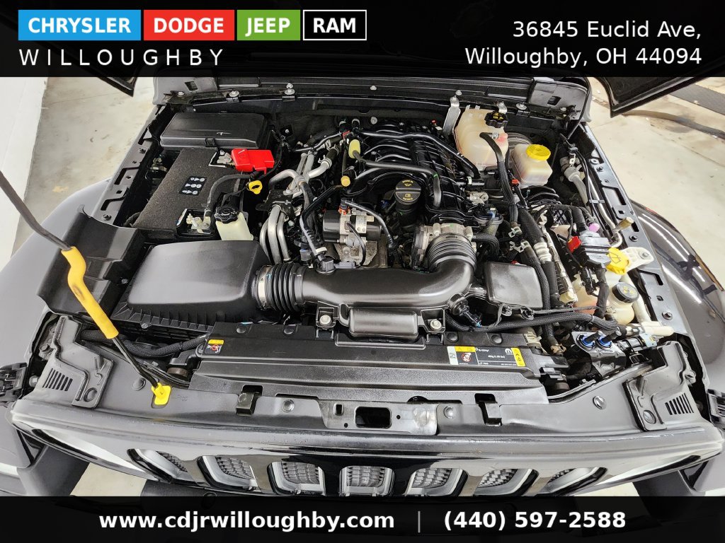 Used 2023 Jeep Wrangler Unlimited Sahara w/ Cold Weather Group AWD/4WD image 37