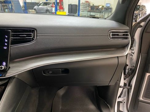 Used 2023 Jeep Wagoneer Series II w/ Flexible Seating Group image 40