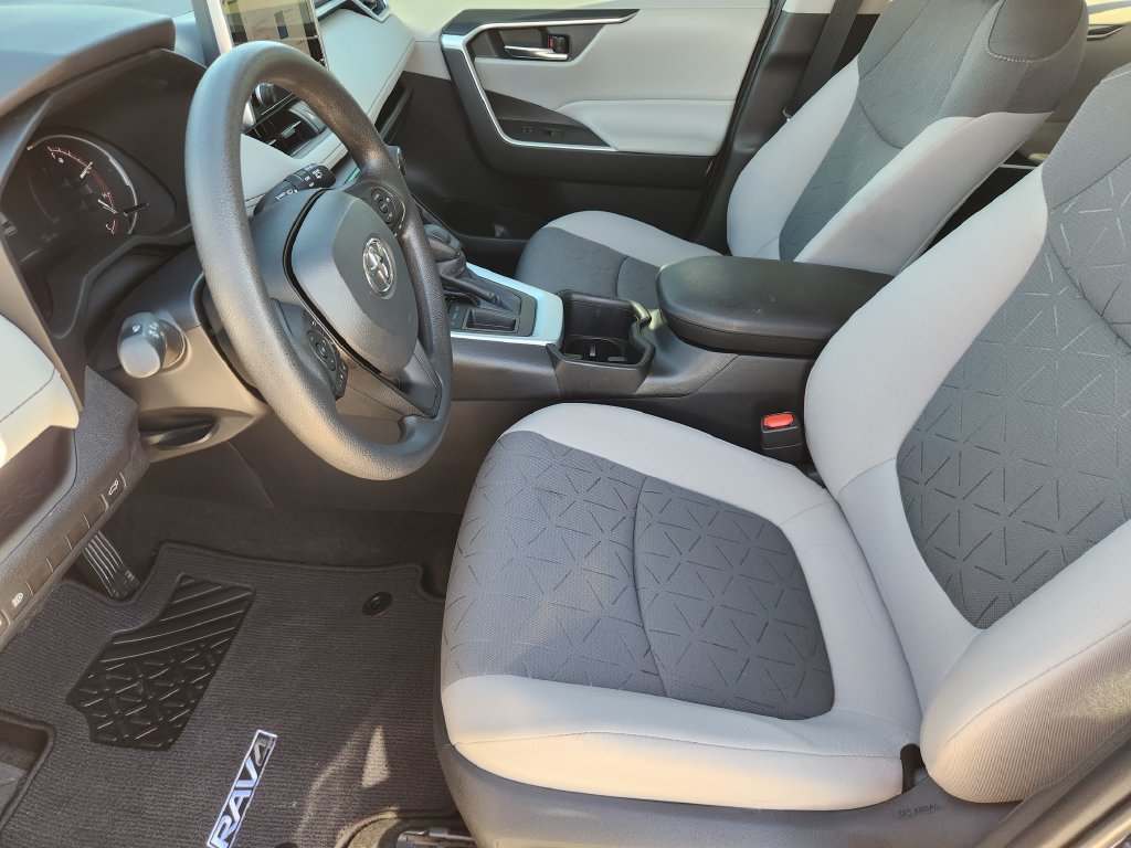 Certified 2023 Toyota RAV4 XLE w/ Convenience Package FWD image 16