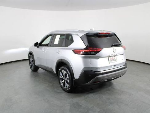 Certified 2023 Nissan Rogue SV w/ SV Premium B Package FWD image 4