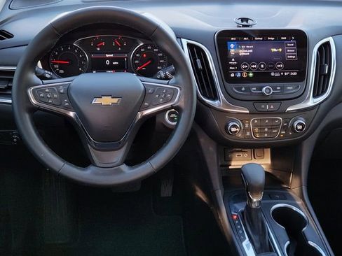 Used 2024 Chevrolet Equinox LT image 34