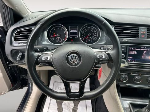 Used 2019 Volkswagen Golf 4-Door FWD image 12