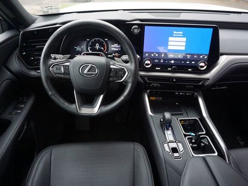 Used 2024 Lexus TX 350 FWD w/ Captains Chair Package image 6
