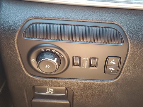 Used 2022 Jeep Wagoneer Series III image 22