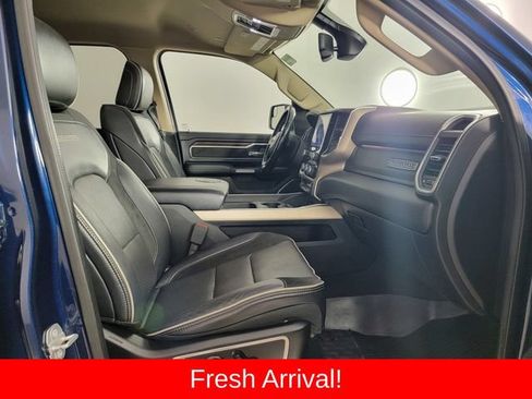 Used 2019 RAM 1500 Laramie AWD/4WD image 18