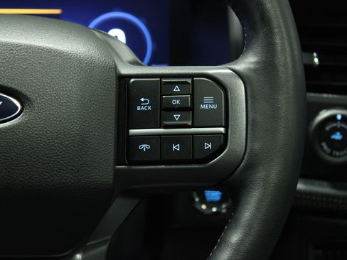 Used 2024 Ford F150 Lightning Lariat image 25