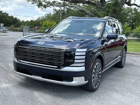 New 2026 Hyundai Palisade Calligraphy FWD image 3