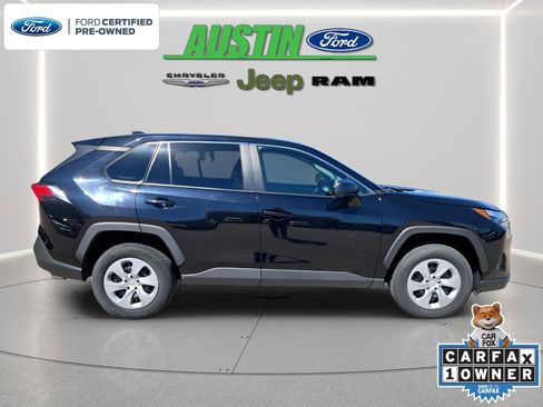 Used 2024 Toyota RAV4 LE AWD/4WD image 6