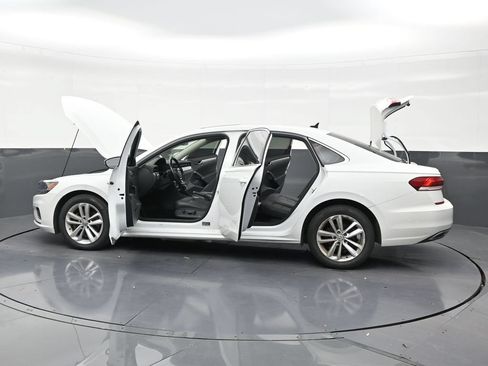 Used 2020 Volkswagen Passat 2.0T SE w/ Sunroof Package FWD image 30