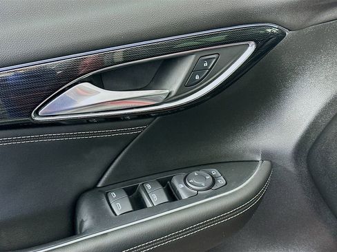 Used 2023 Buick Envision Preferred image 23