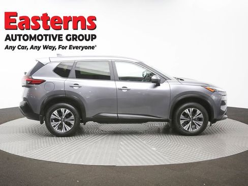 Used 2023 Nissan Rogue SV AWD/4WD image 40